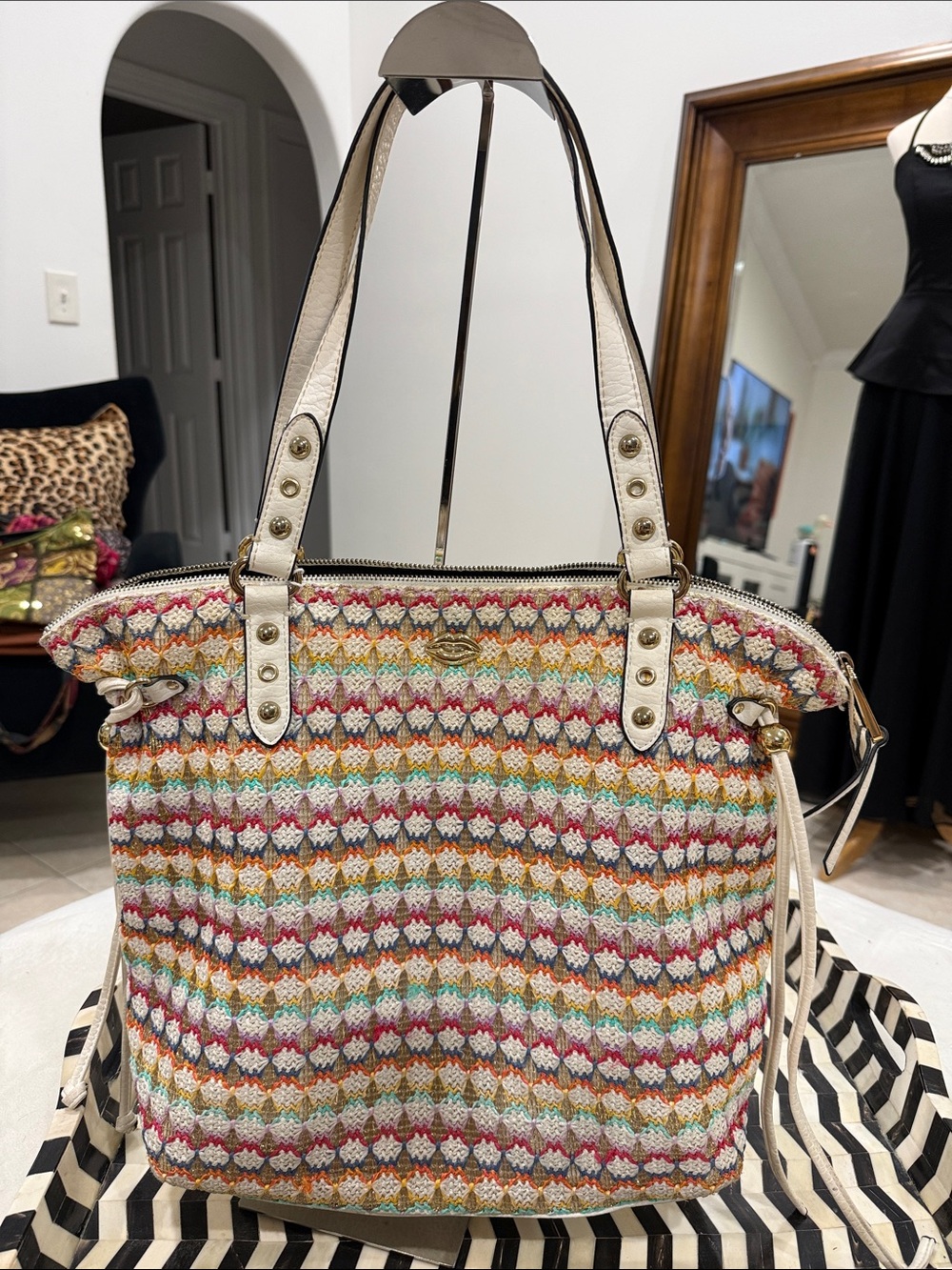 Juicy Couture Crochet Shoulder Bag Purse Tote White Rainbow Colorful Straw